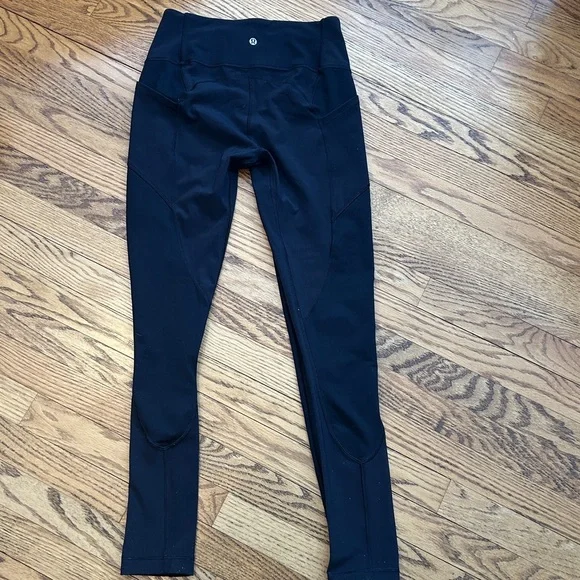 Lululemon All The Right Places - Picture 5 of 7